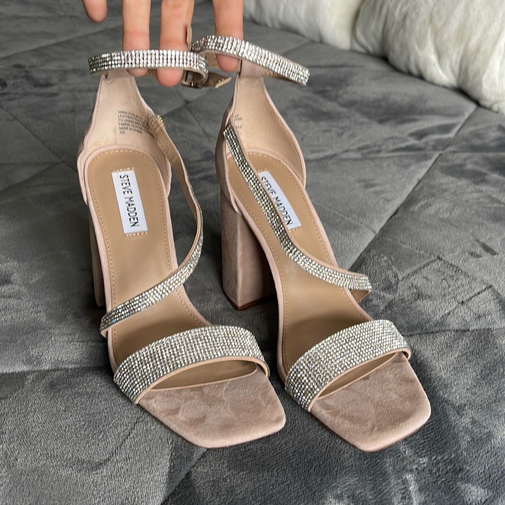 Steve Madden Varali Sandal - size 9.5